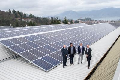 Nella foto da sinistra il sindaco di Stabio Claudio Cavadini, il Direttore di AMS Gianpaolo Pontarolo, il Presidente di TLA SA Claudio Cassis, il Direttore di AET Roberto Pronini.