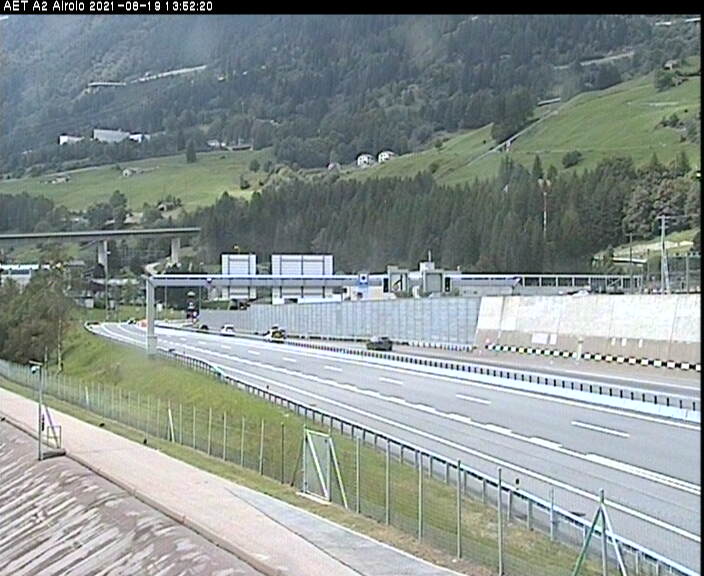 Caméra autoroute Suisse - Autoroute A2 - Quinto, avant le Tunnel du Gothard - Entrée sud